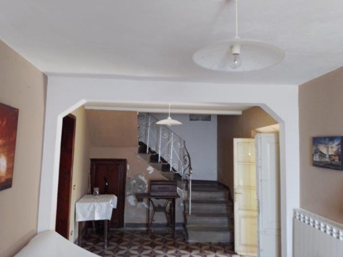 Image No.24-3 Bed House for sale