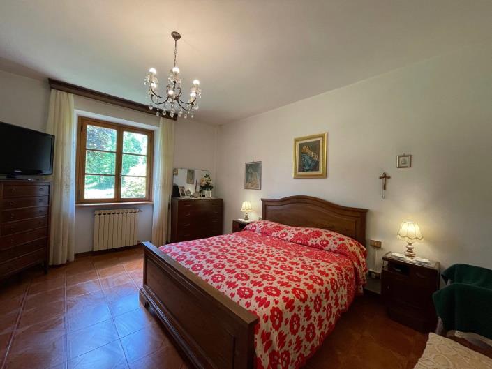 Image No.12-7 Bed Villa for sale