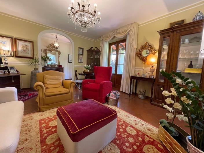 Image No.24-7 Bed Villa for sale