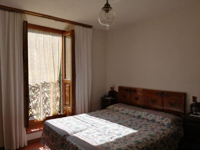 Image No.11-3 Bed Apartment for sale