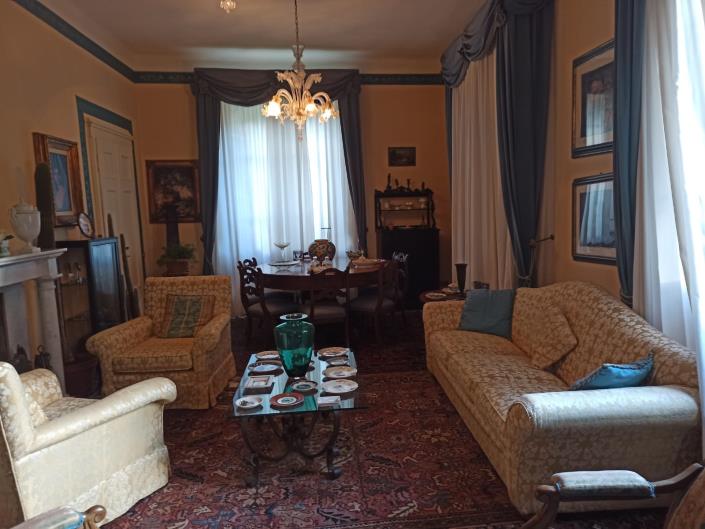 Image No.7-6 Bed Villa for sale