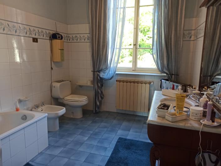 Image No.18-6 Bed Villa for sale