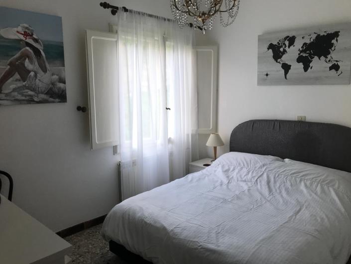 Image No.9-2 Bed House for sale