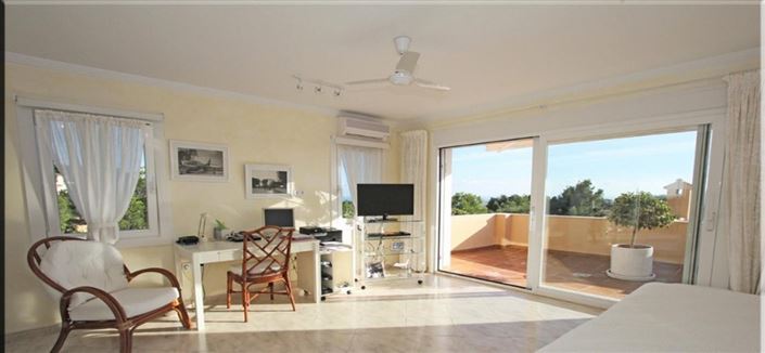 Image No.25-3 Bed Villa for sale