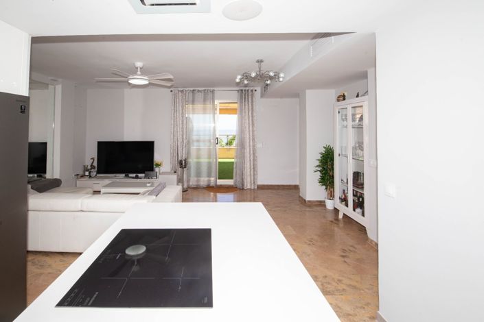 Image No.13-4 Bed Penthouse for sale