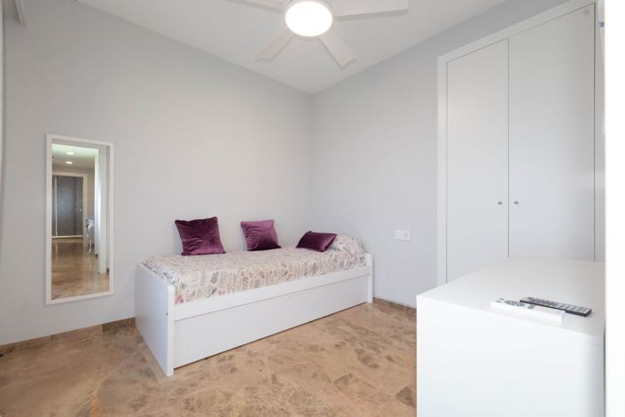 Image No.19-4 Bed Penthouse for sale