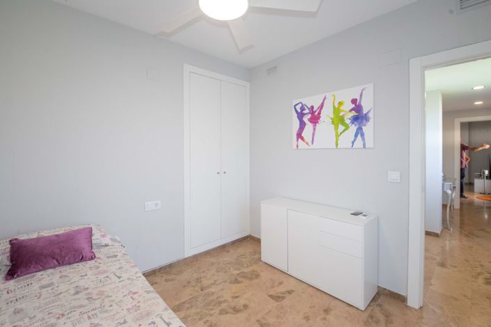 Image No.20-4 Bed Penthouse for sale