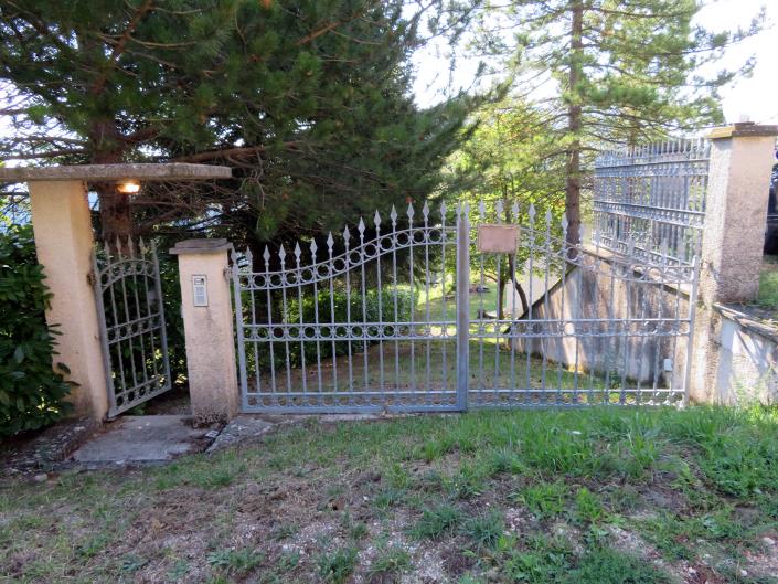 Image No.25-3 Bed House for sale