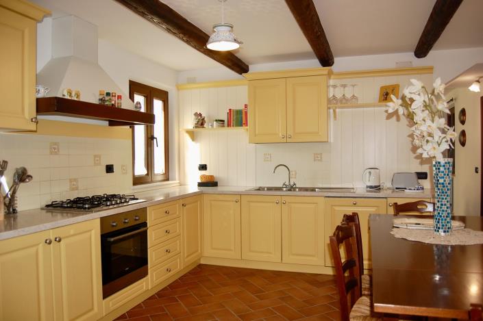 Image No.13-3 Bed Country House for sale