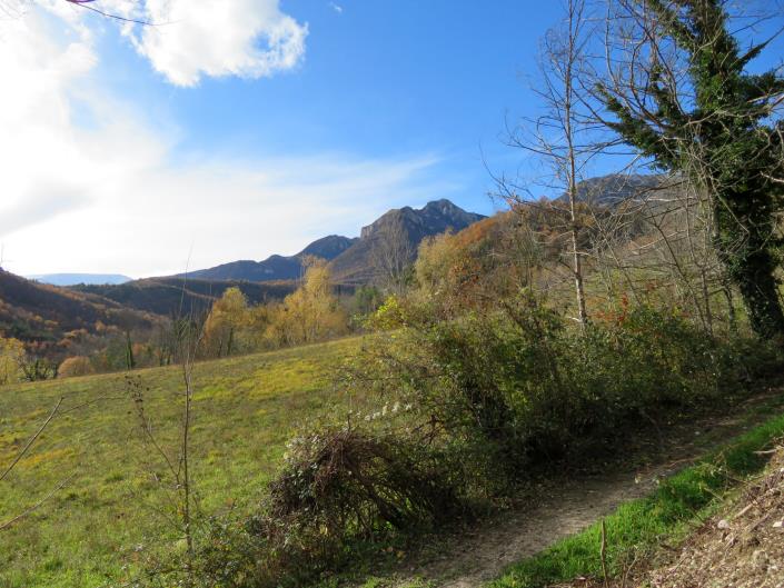 Image No.19-3 Bed Farmhouse for sale