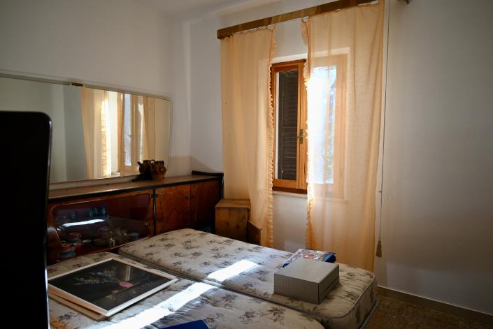 Image No.18-3 Bed Country House for sale