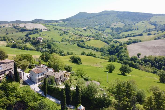 Image No.4-7 Bed Country Property for sale