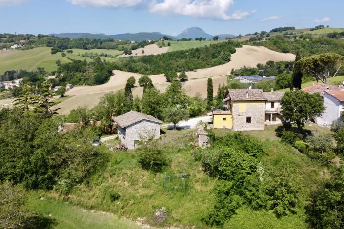 Image No.20-7 Bed Country Property for sale