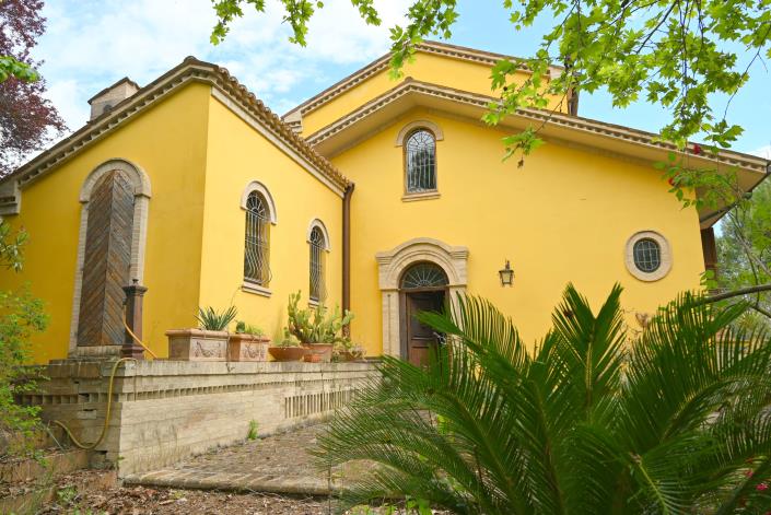 Image No.7-6 Bed Villa for sale