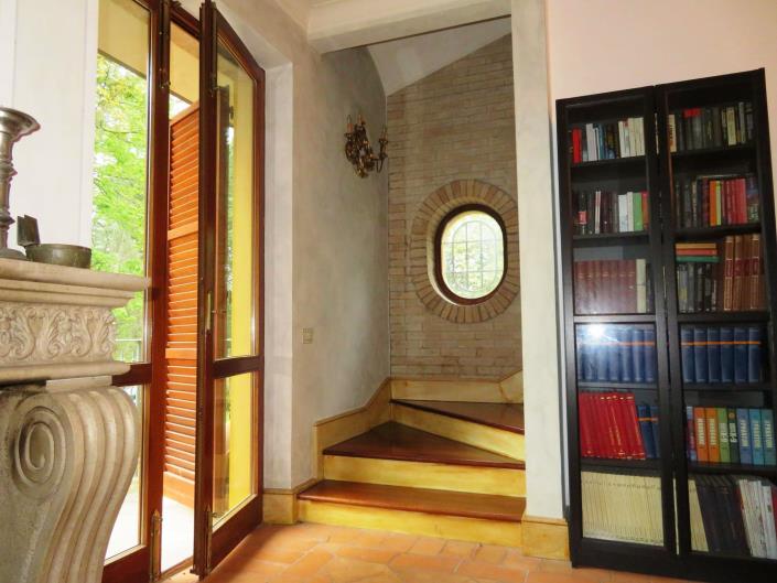 Image No.25-6 Bed Villa for sale