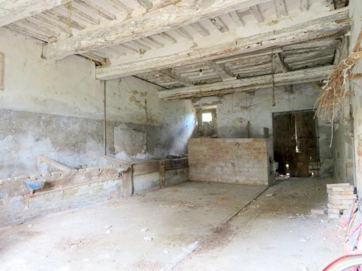 Image No.30-Maison de campagne de 4 chambres à vendre à Tolentino