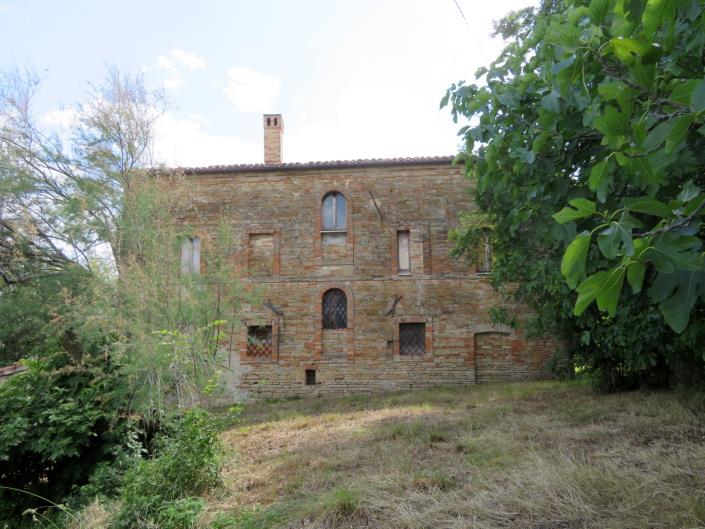 Image No.14-Maison de campagne de 4 chambres à vendre à Tolentino