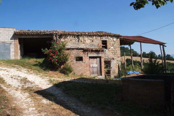 Image No.9-3 Bed Country Property for sale