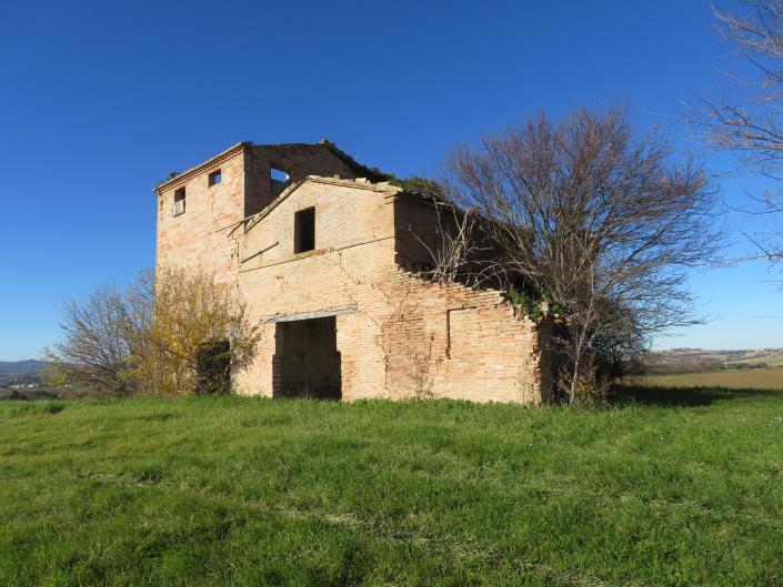Image No.4-Ferme de 4 chambres à vendre à Macerata