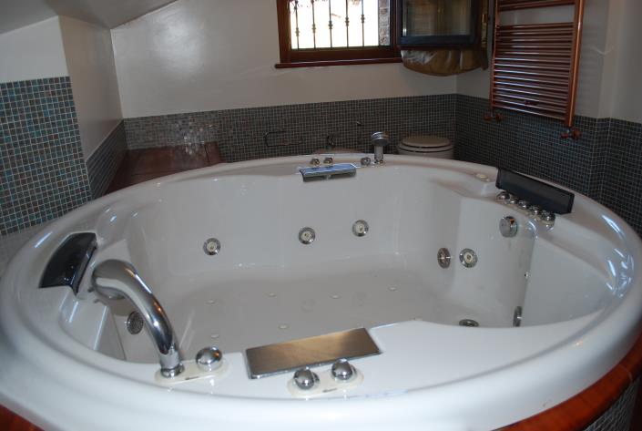 Image No.22-3 Bed Semi-Detached for sale