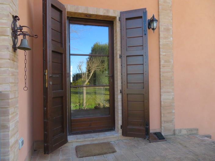 Image No.19-3 Bed Country House for sale