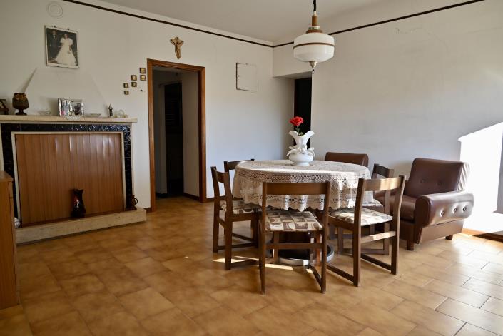 Image No.14-Propriété de pays de 3 chambres à vendre à Civitanova Marche