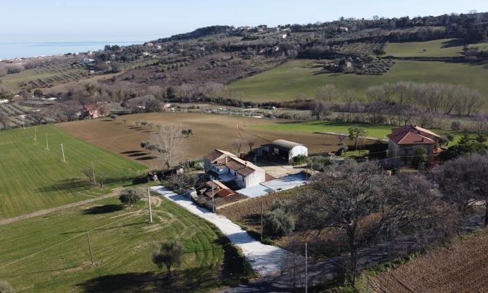 Image No.5-Propriété de pays de 3 chambres à vendre à Civitanova Marche