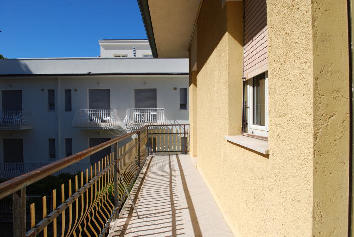 Image No.20-3 Bed Apartment for sale