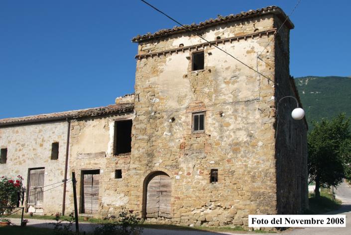 Image No.6-Propriété de pays de 11 chambres à vendre à Pioraco