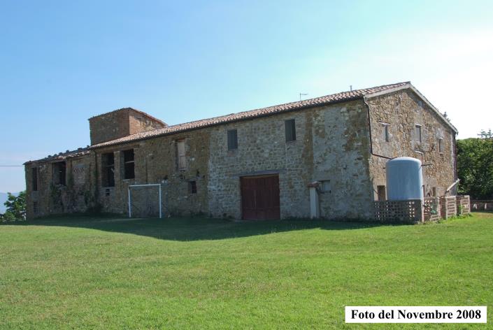 Image No.9-Propriété de pays de 11 chambres à vendre à Pioraco