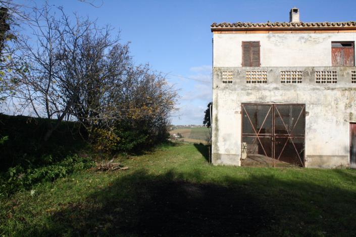 Image No.12-Ferme de 4 chambres à vendre à Filottrano