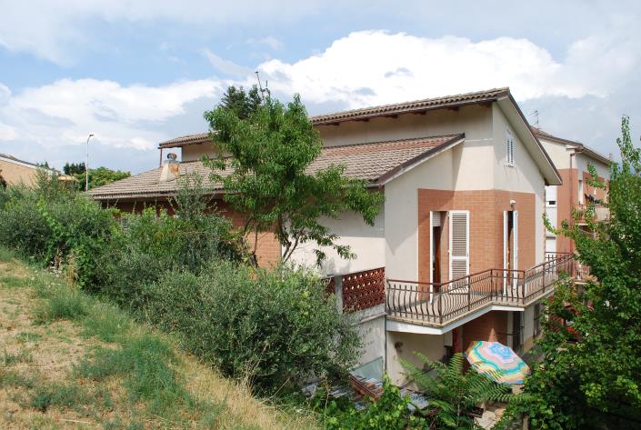 Image No.3-Maison / Villa de 2 chambres à vendre à Montecassiano