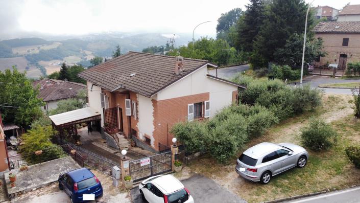 Image No.2-Maison / Villa de 2 chambres à vendre à Montecassiano