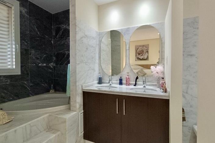 Image No.24-2 Bed Apartment for sale