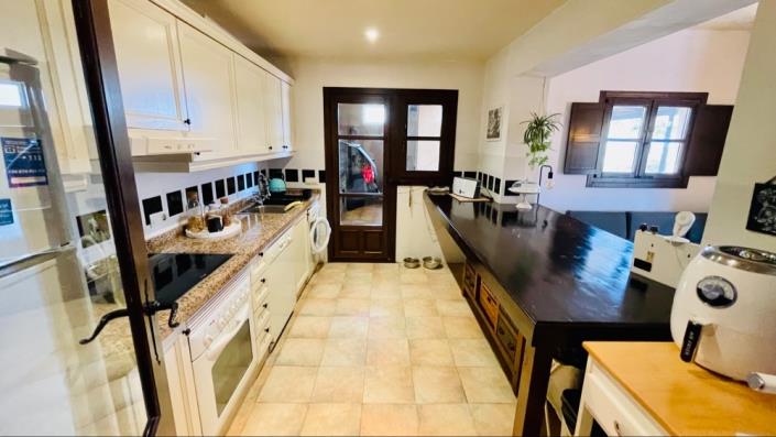 Image No.10-3 Bed Villa for sale