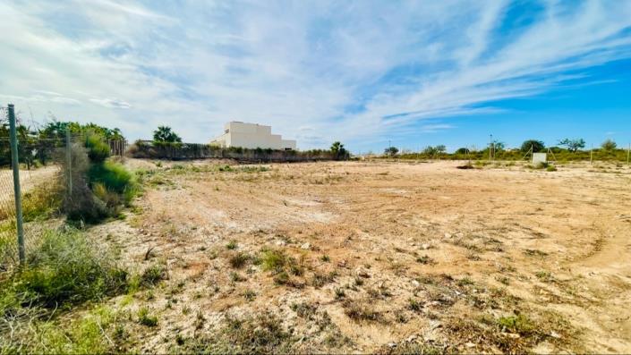 Image No.23-Terre de 4 chambres à vendre à Hacienda del Alamo