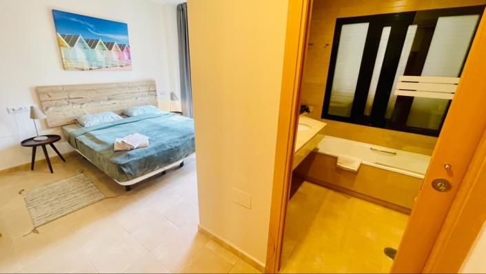 Image No.23-2 Bed Apartment for sale