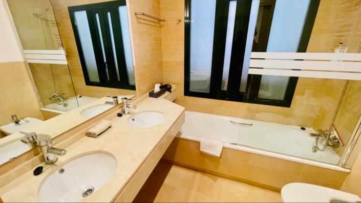 Image No.28-2 Bed Apartment for sale