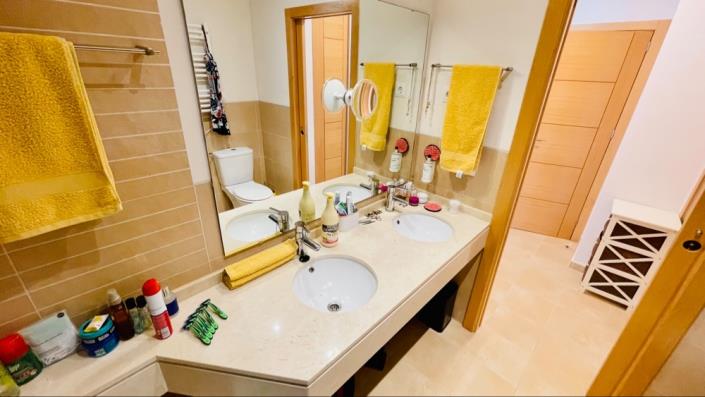 Image No.27-2 Bed Apartment for sale