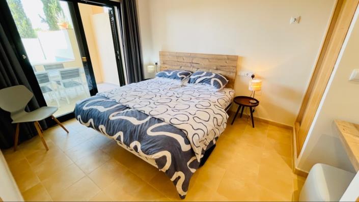 Image No.28-2 Bed Apartment for sale