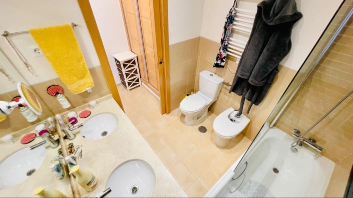 Image No.37-2 Bed Apartment for sale