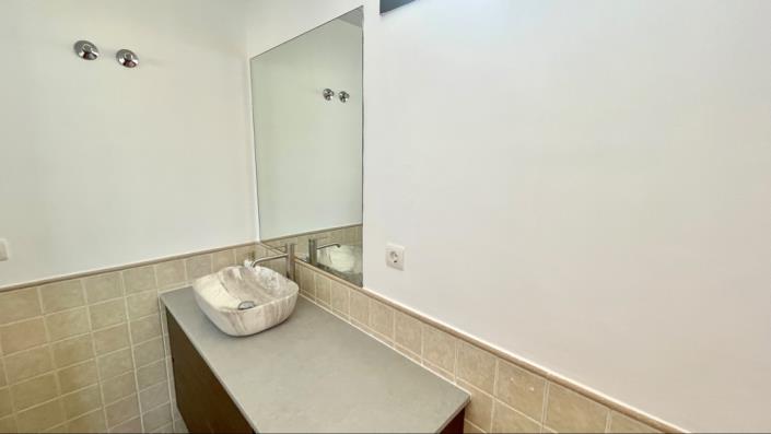 Image No.29-3 Bed Villa for sale