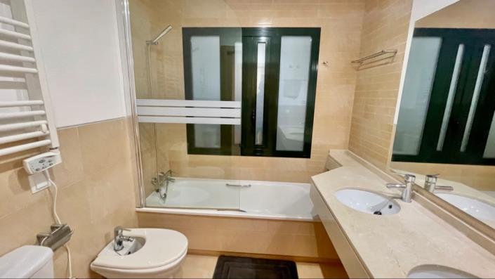 Image No.23-2 Bed Apartment for sale