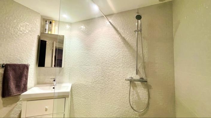 Image No.28-3 Bed Villa for sale