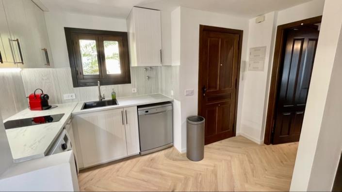 Image No.7-1 Bed Villa for sale