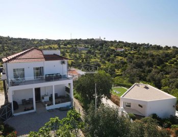 2425-345715-1254606e3c95c5e5ce938638595c7f664