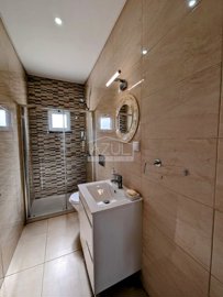 2425-345715-1254606e3c95c5e5ce938638595c7f664