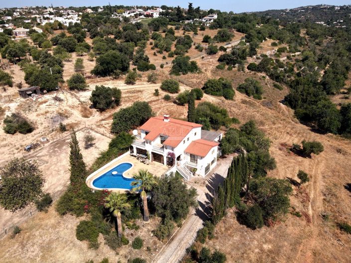 Image No.2-Villa de 4 chambres à vendre à Loule