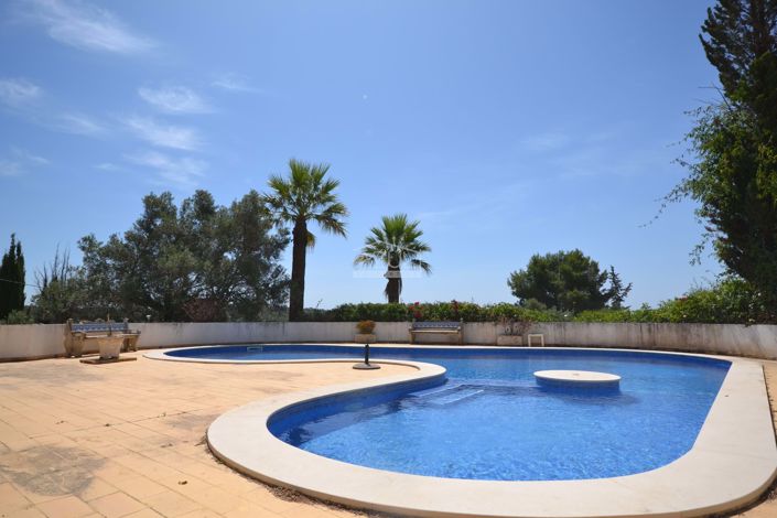 Image No.50-Villa de 4 chambres à vendre à Loule