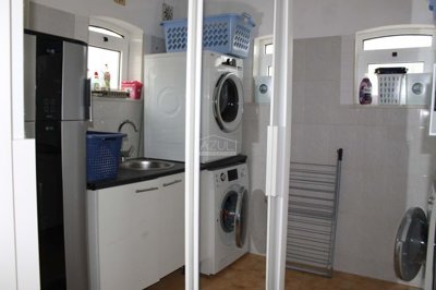 2425-347098-1254606e3c95c5e5ce938638595c7f664